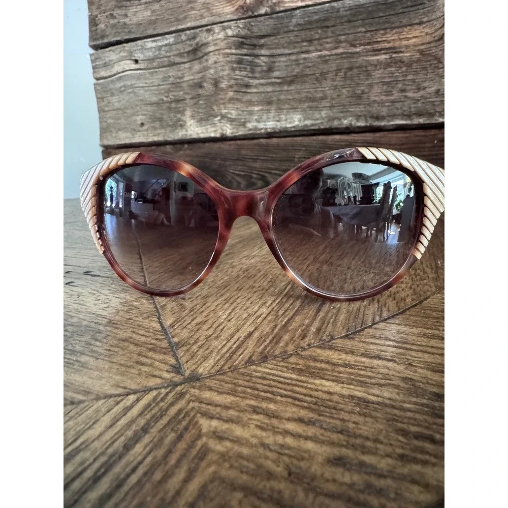 Authentic Vintage Chloé CL2247 C02 Tortoise Stripe Sunglasses - Glasses Only
